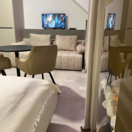 Lamira 2,3 شقة